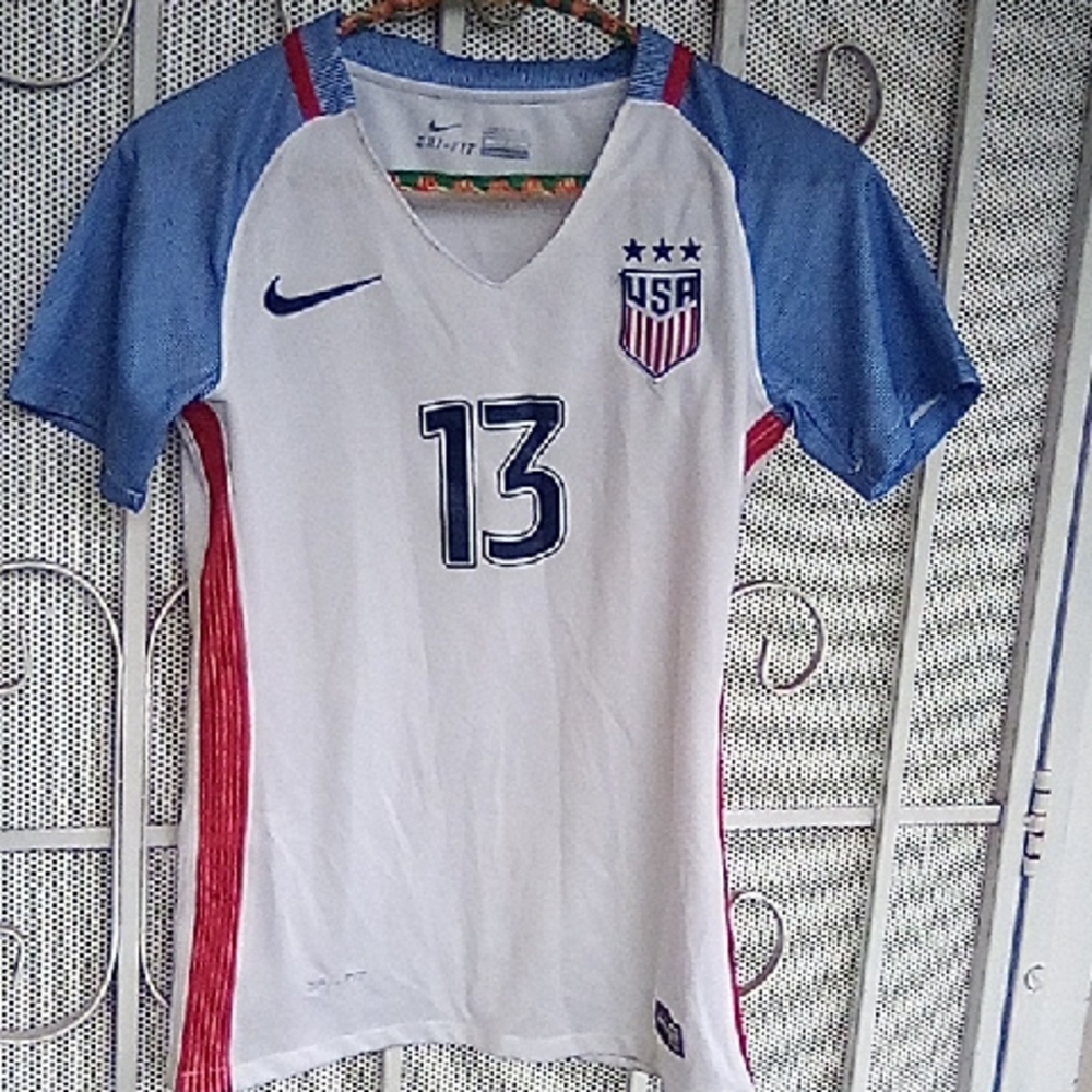 Nike DRI Fit T Shirt Red white & blue. Size Small.4